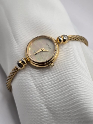 Vintage gucci 2700l women - vintage,