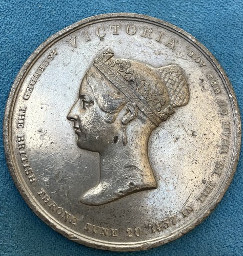 Queen victoria 1838 white - 1838,