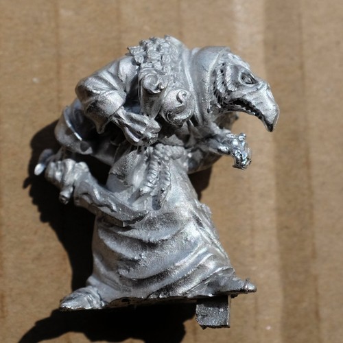 Champion sorcerer tzeentch - champion, of