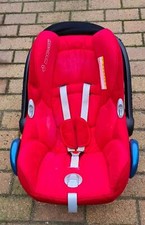 Baby carseat with Isofix base