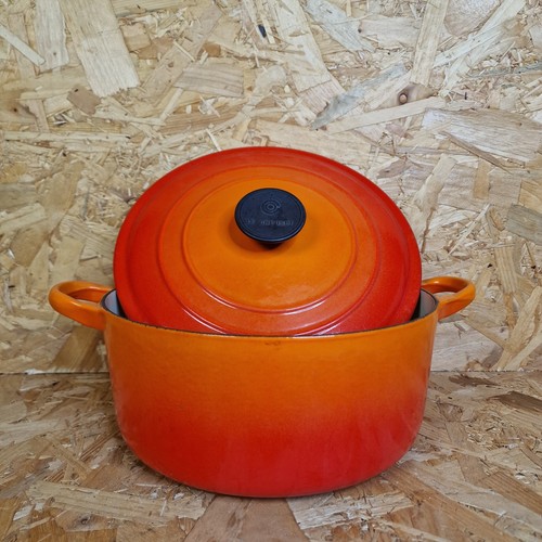 Creuset volcanic orange - le,