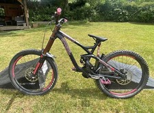 Commencal Supreme Full Suspension Mountain Bike DH Bike.  Recently Serviced!