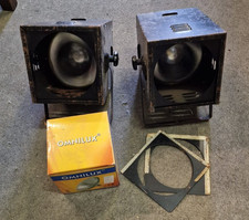 2 x PAR56 cans (square) with