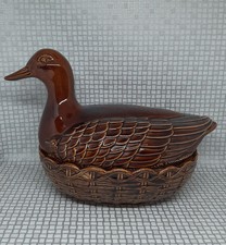 Vintage Portmeirion Hen On