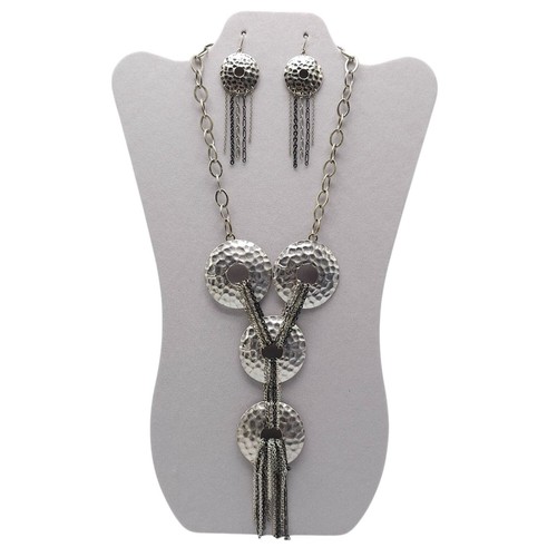 Hammered silver tone - tone, necklace