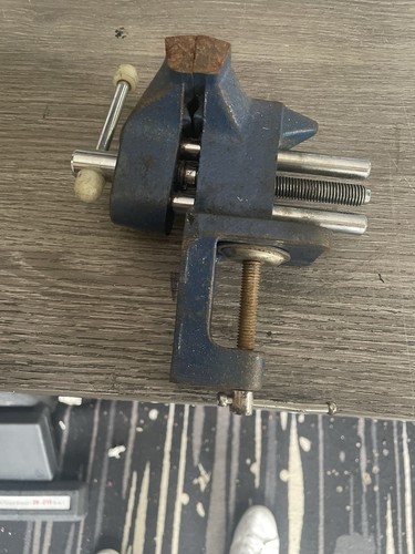Record adjustable vice - adjustable,