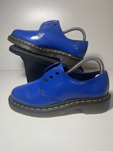 Doctor martens blue patient - doctor,