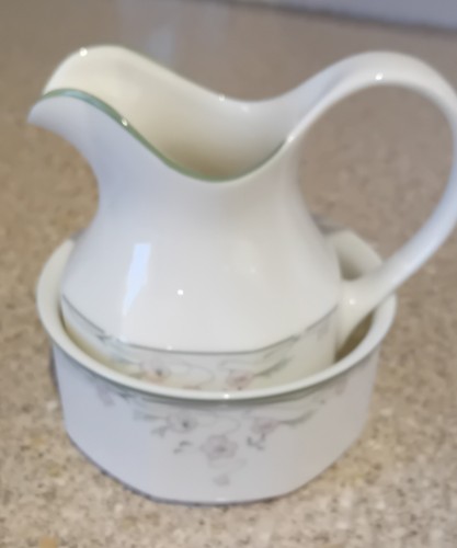 Royal doulton vintage - royal,