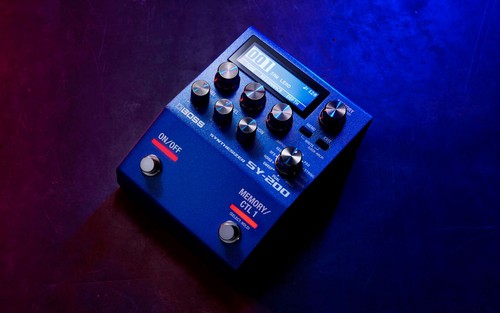 Boss 200 guitar synthesizer - guitar,