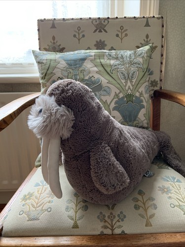 Willie walrus retired - willie,