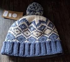 Kusan Blue Turn Up Bobble Hat