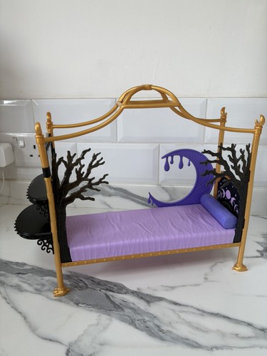 Monster high clawdeen wolf bed - monster,