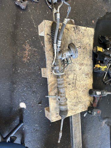 Peugeot 5008 power steering - power,