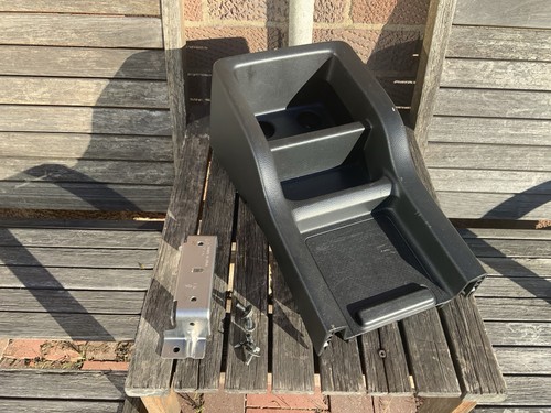 Nv200 centre console including - console,
