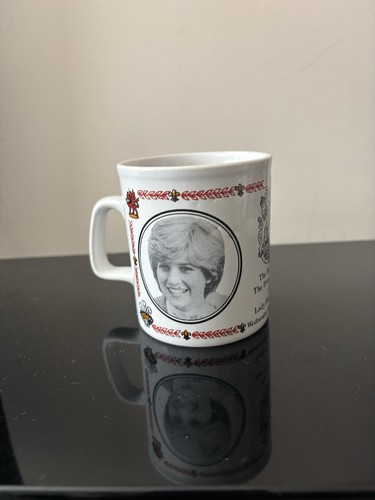 Only fools horses similar - &,