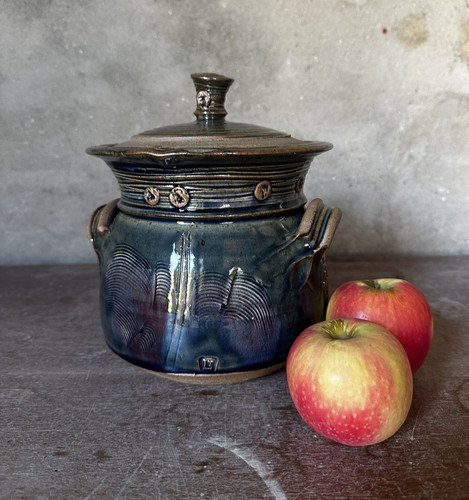 Vintage blue decorative - blue, lidded