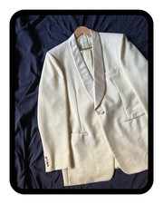 A Beautiful Gents White Dinner Jacket With Silk Shawl Lapel by Belvest