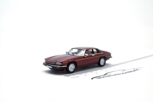 Jaguar dark red - -,