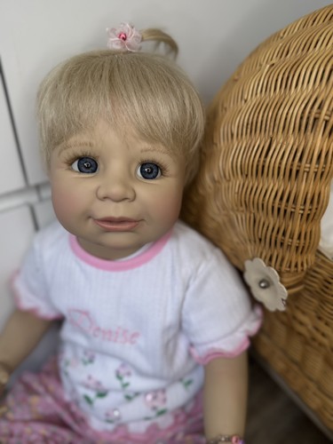 Artist doll denise - artist,