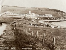 OLD RP POSTCARD BOWLEAZE COVE WEYMOUTH DORSET HOTEL CHALETS BEACH HUTS R.A