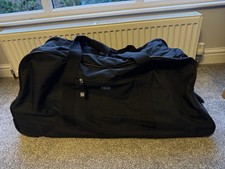 Tripp Lightweight Large Black Wheeled Duffle Bag - Good Condition