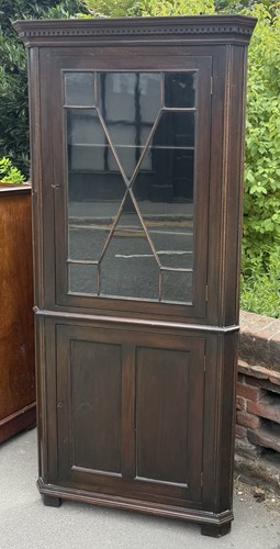 Oak two height corner display - oak,