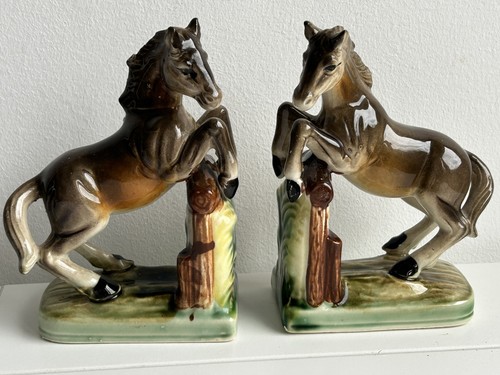 Pair vintage bookends - of,