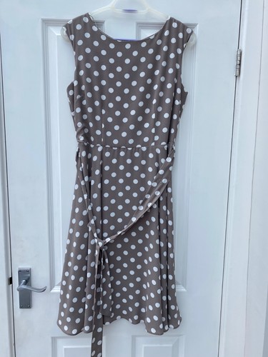 Ladies sleeveless dress - m&co,