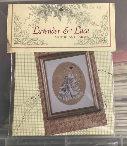 Vintage 1990 lavender and lace - 1990,