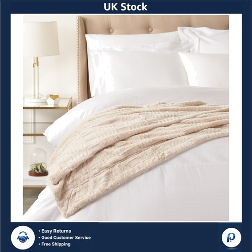 Luxurious faux fur throw - luxurious,