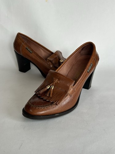 Russell bromley loaf about - bromley,