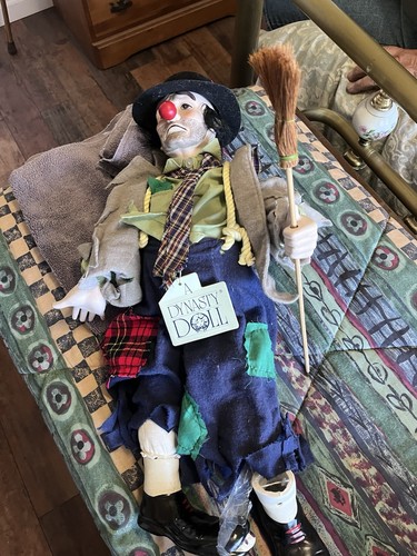 Clyde the sad - the, clown
