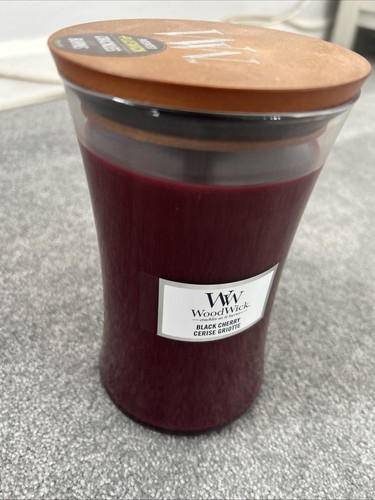 Woodwick scented candle - woodwick,