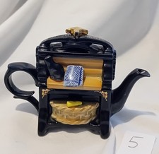 Teapot By Paul Cardew (Washing