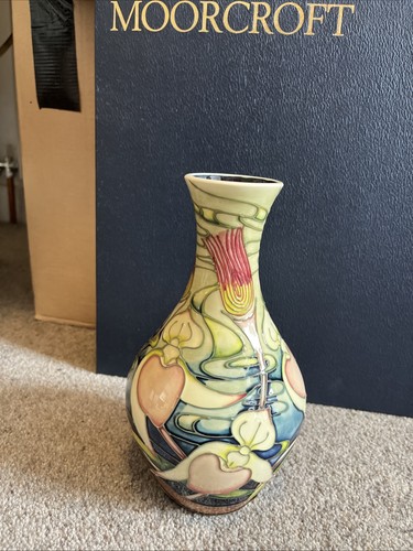 Moorcroft pottery vase orchid - moorcroft,
