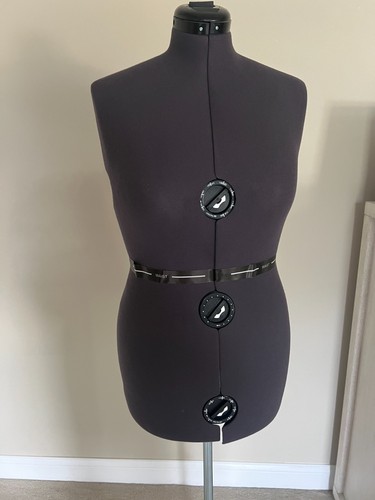 Adjustable female dress - female,
