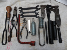 AUSTIN - HEALEY SERIES 1 & 2  OR AUSTIN TOOLS IN THE TOOLKIT PLUS.