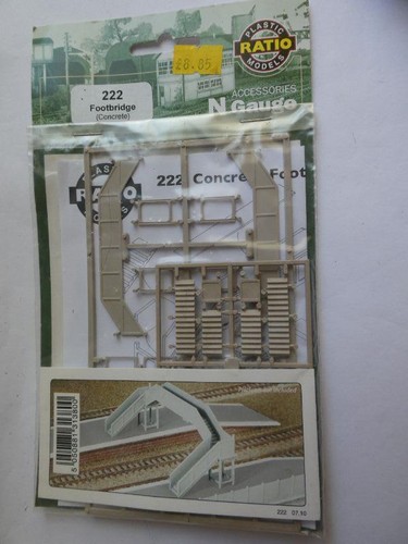 Ratio 222 gauge footbridge - n,
