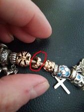 14 Carat Gold Leaf Pandora