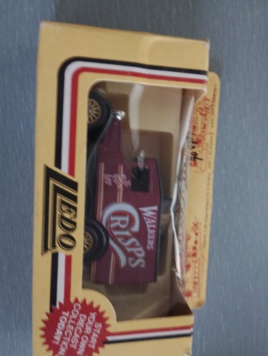 Walkers crisps diecast model - crisps,