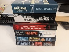 6 x Robert Ludlum Books -