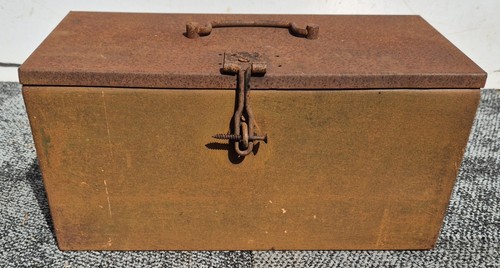 Vintage metal first - metal,
