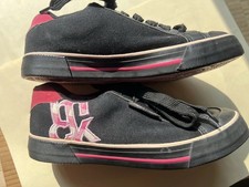 Girls Size 4 McKenzie Trainers