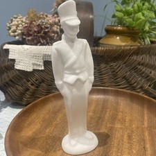white minton soldier figure