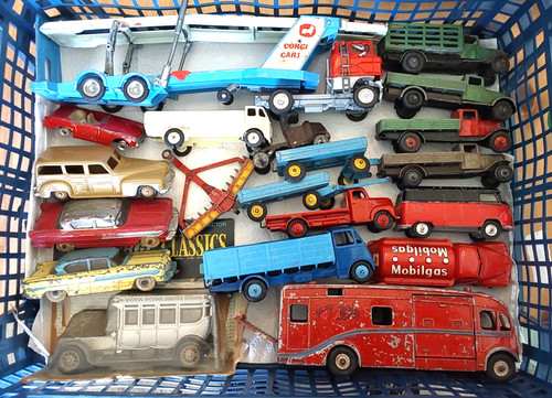 Dinky corgi toys transporter - dinky,