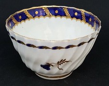 Worcester blue flower design