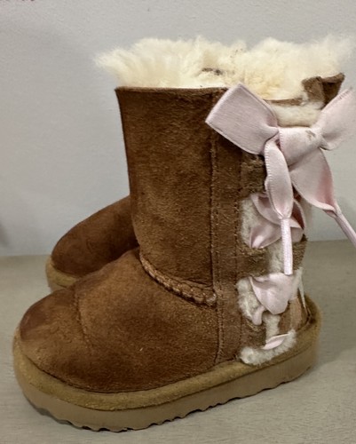 Ugg mini bailey bow boot - mini,
