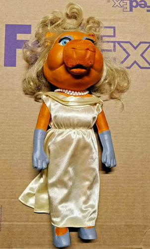 Miss piggy doll rare - miss, vintage