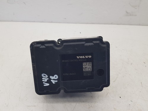 2018 volvo v40 5 petrol - v40, 1.5