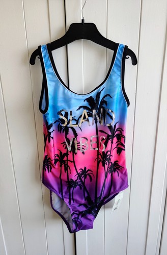 Peacocks miss vie tropical - miss, e-vie